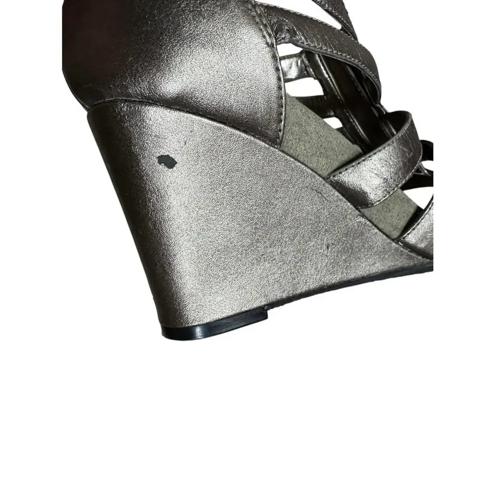 Aerosoles Plush Love Metallic Pewter Wedge Sandals Size 7.5 Comfort Shoes - Picture 12 of 12